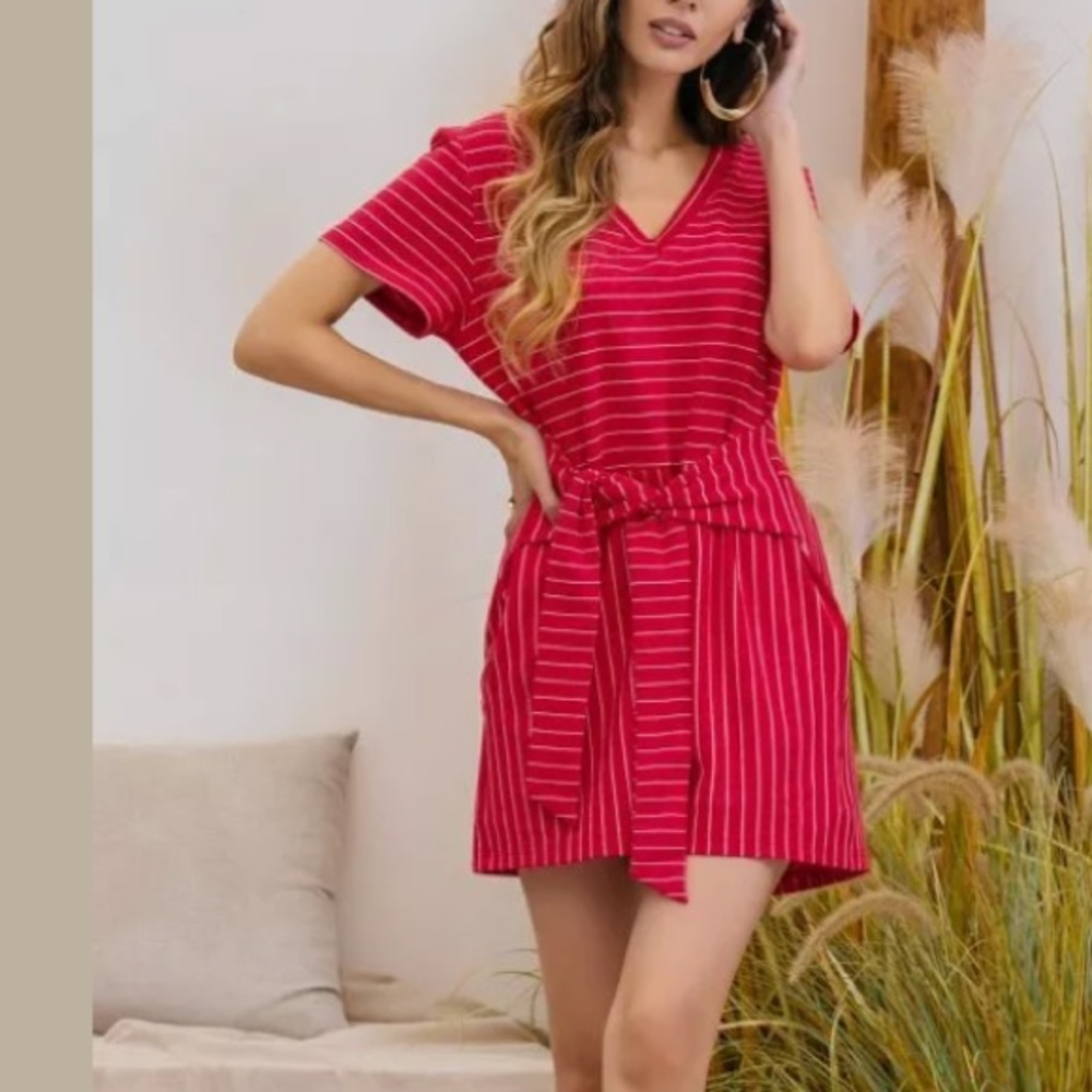 Zavenue USA Red Stripe Tie-Waist Romper Size S